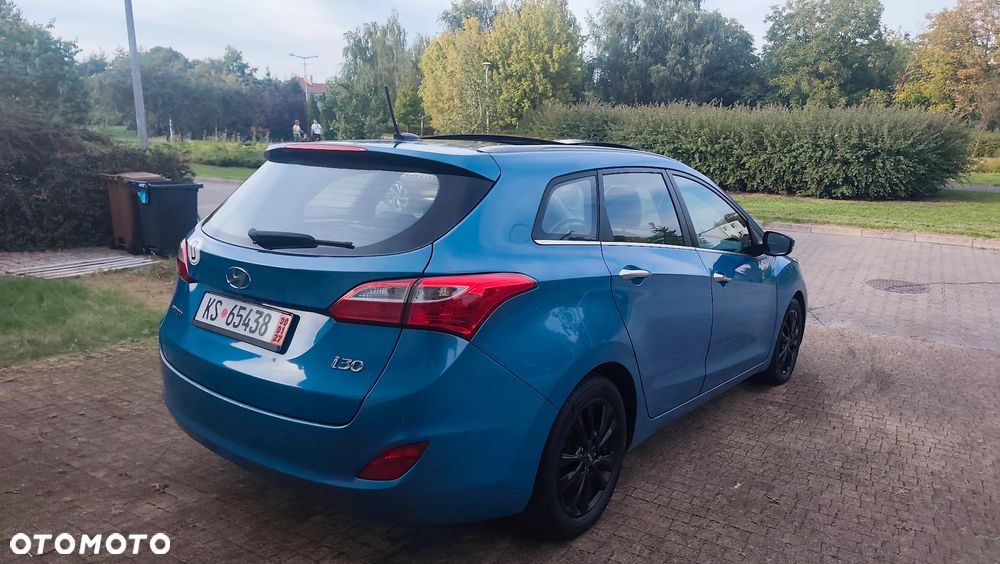 Hyundai i30 1.6 CRDi Premium - 31