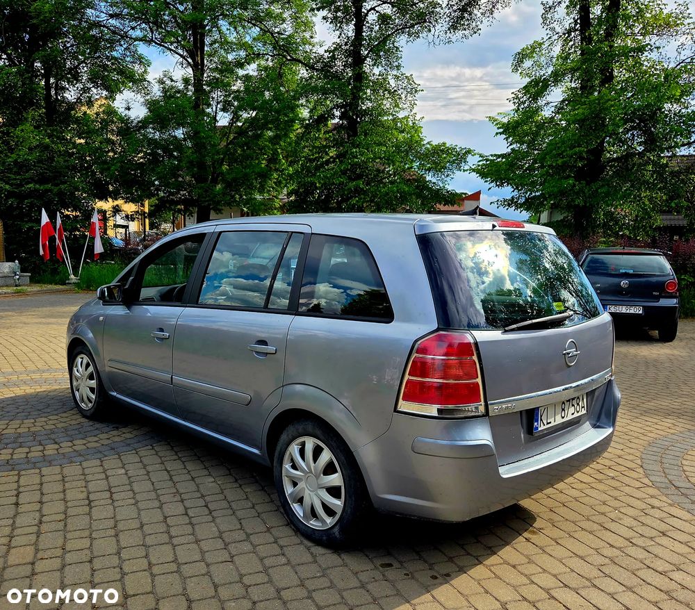 Opel Zafira 1.9 CDTI Sport - 8