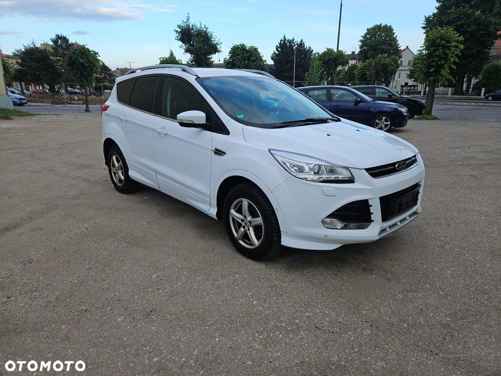 Ford Kuga - 10