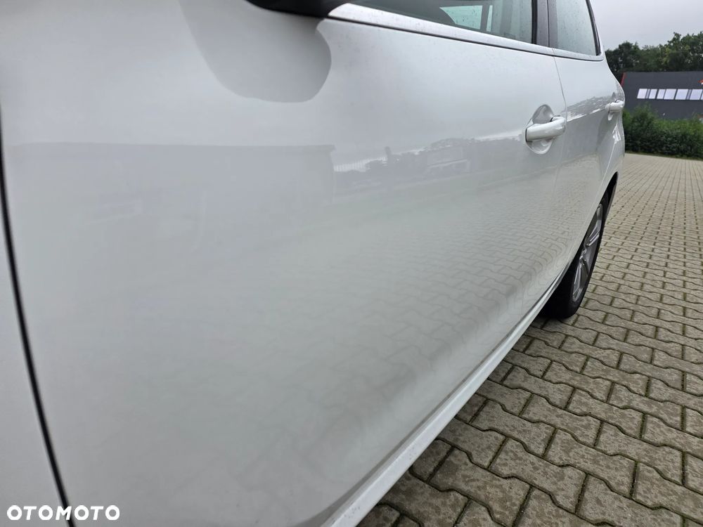 Peugeot 208 1.2 PureTech Allure - 12