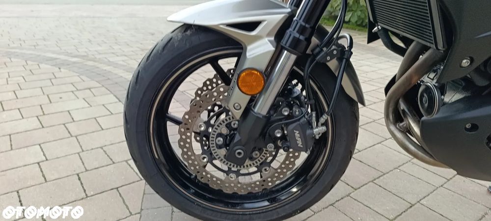 Kawasaki Versys 650 - 36