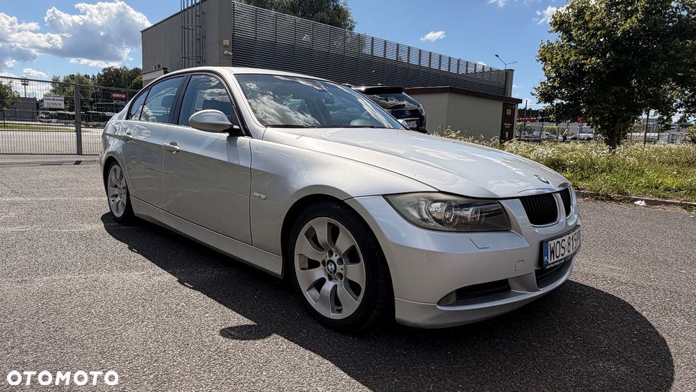 BMW Seria 3 320i - 3