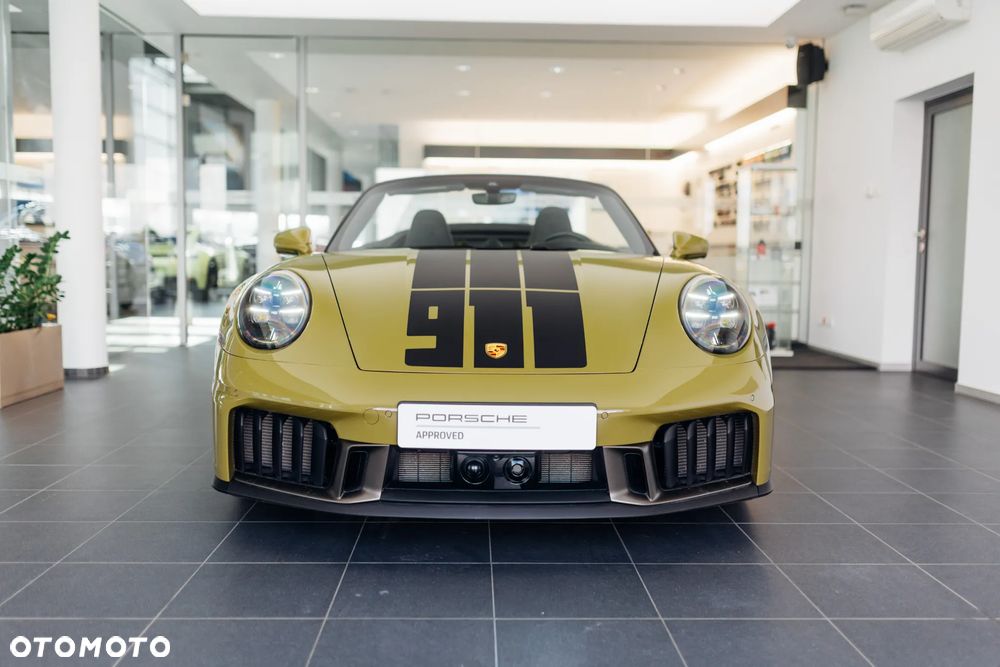 Porsche 911 Carrera T-Hybrid Spirit 70 - 9