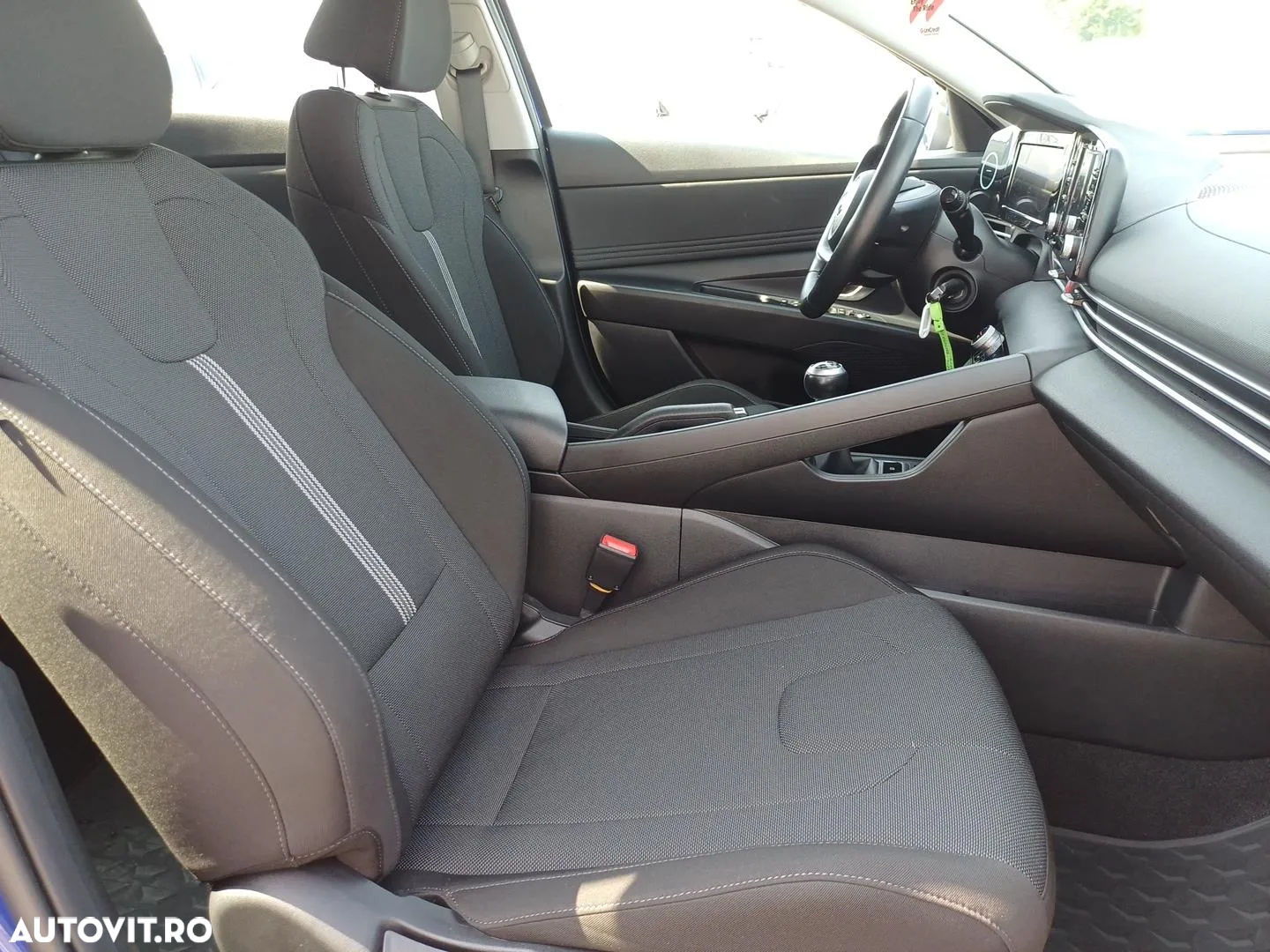 Hyundai Elantra - 26