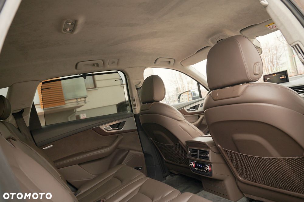 Audi SQ7 - 27
