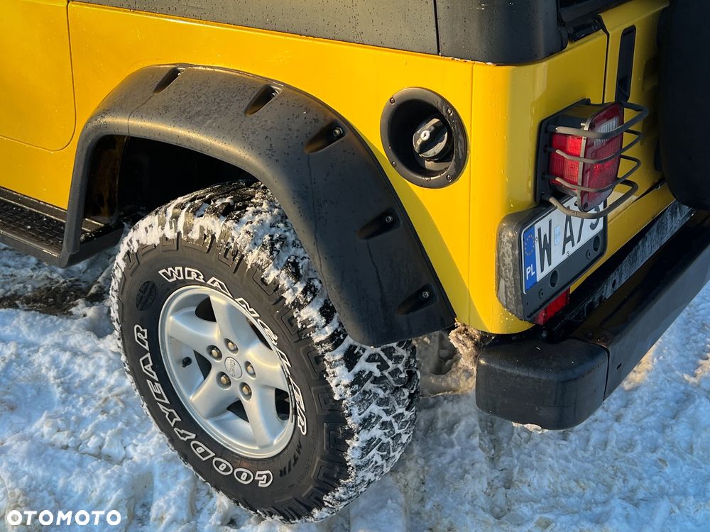 Jeep Wrangler - 13