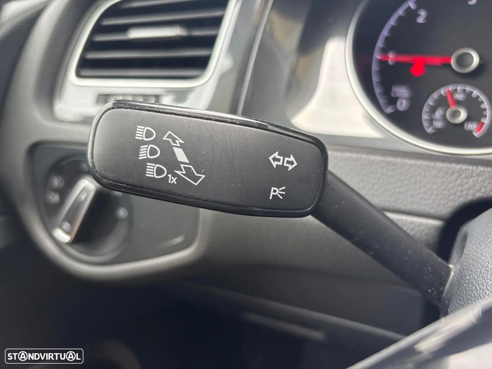 VW Golf Variant 1.6 TDi Confortline - 21