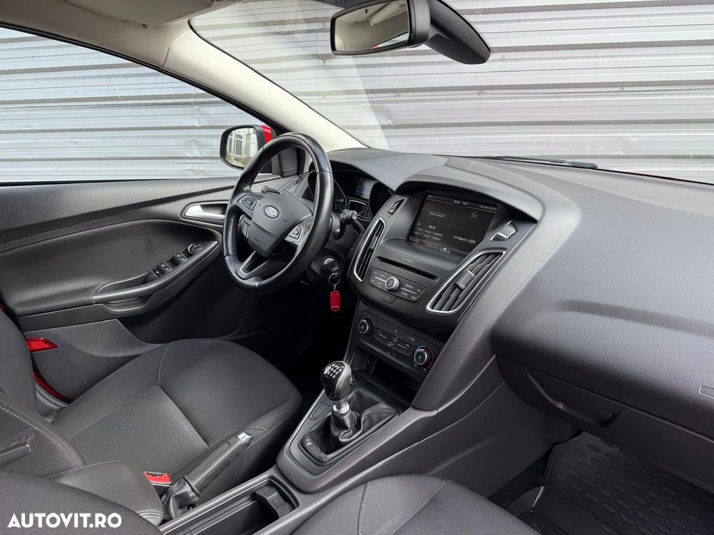 Ford Focus 1.5 TDCi DPF Start-Stopp-System Business - 5