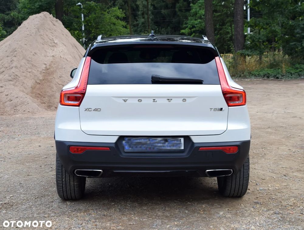 Volvo XC 40 T5 AWD R-Design - 6
