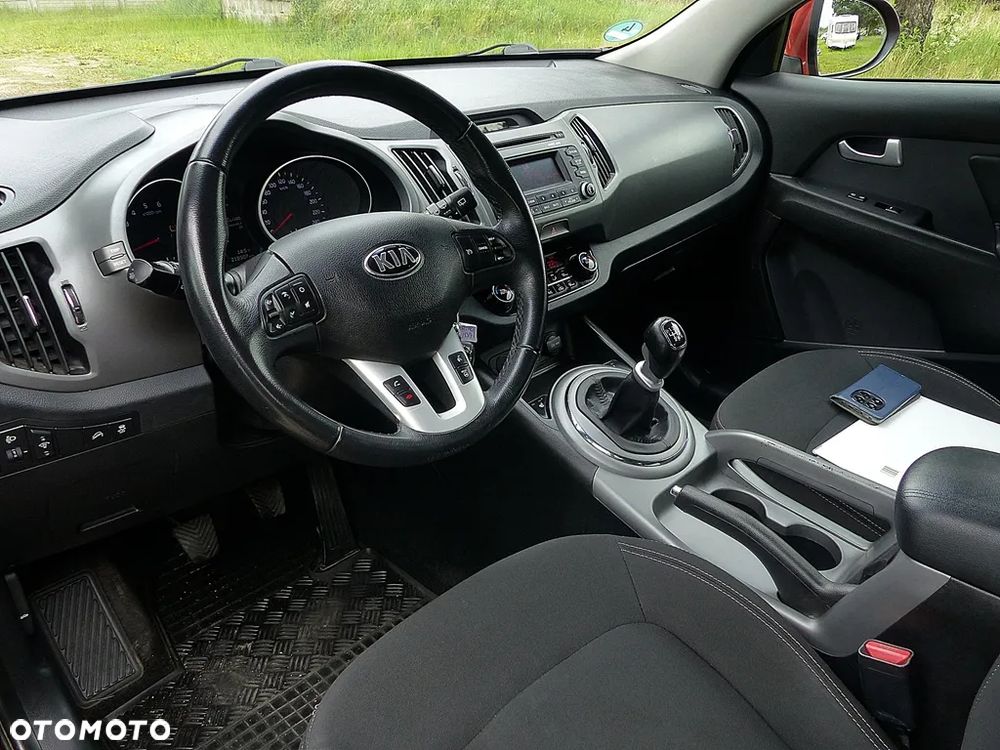 Kia Sportage 1.7 CRDI 2WD ISG Dream-Team Edition - 19