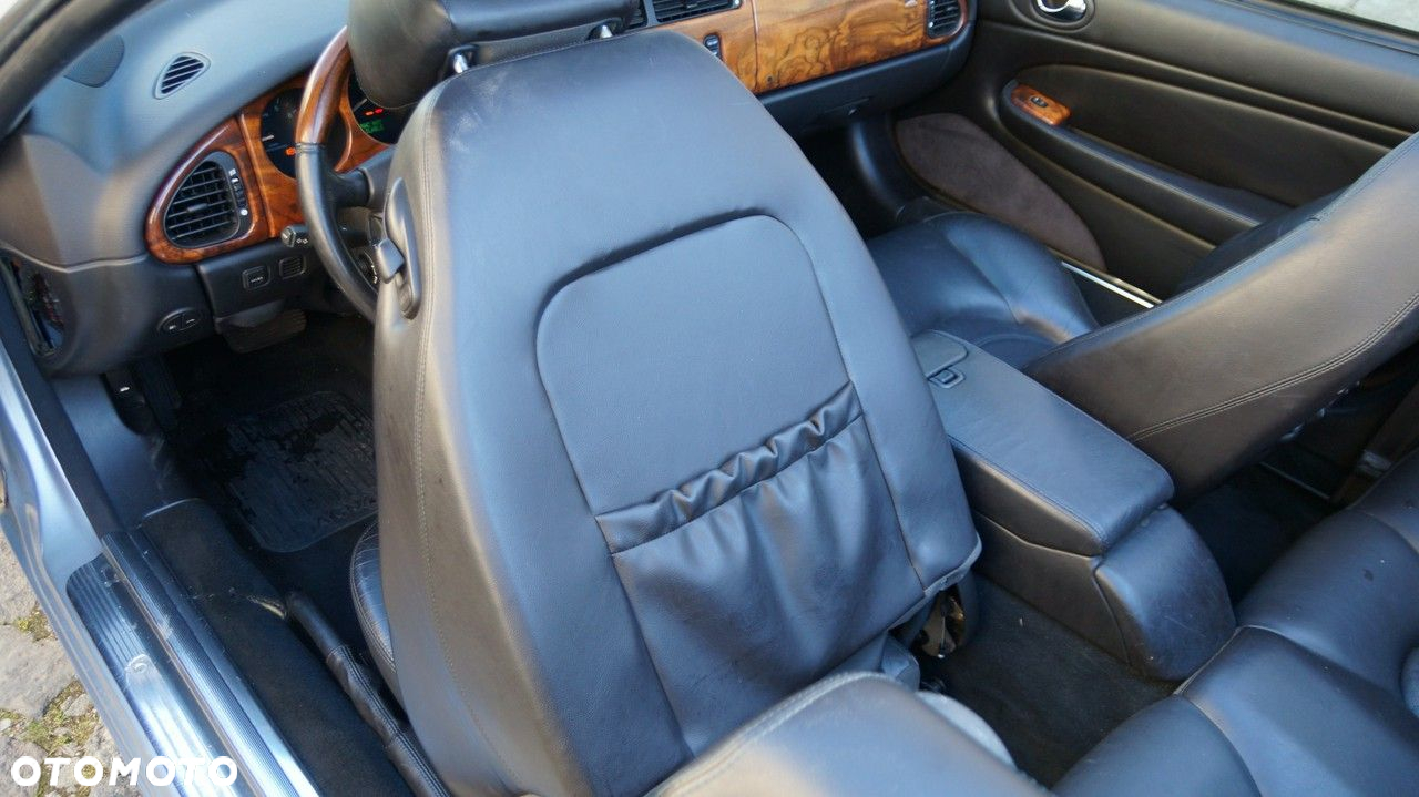 Jaguar XK8 - 18