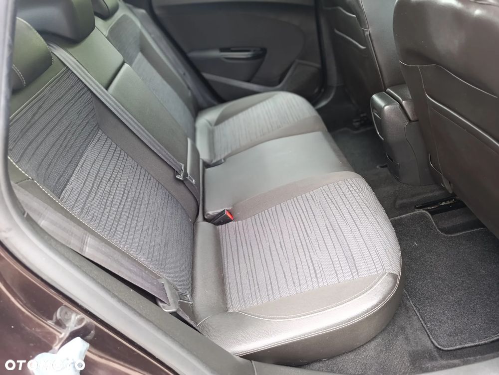 Opel Astra 1.4 T Enjoy S&S - 17