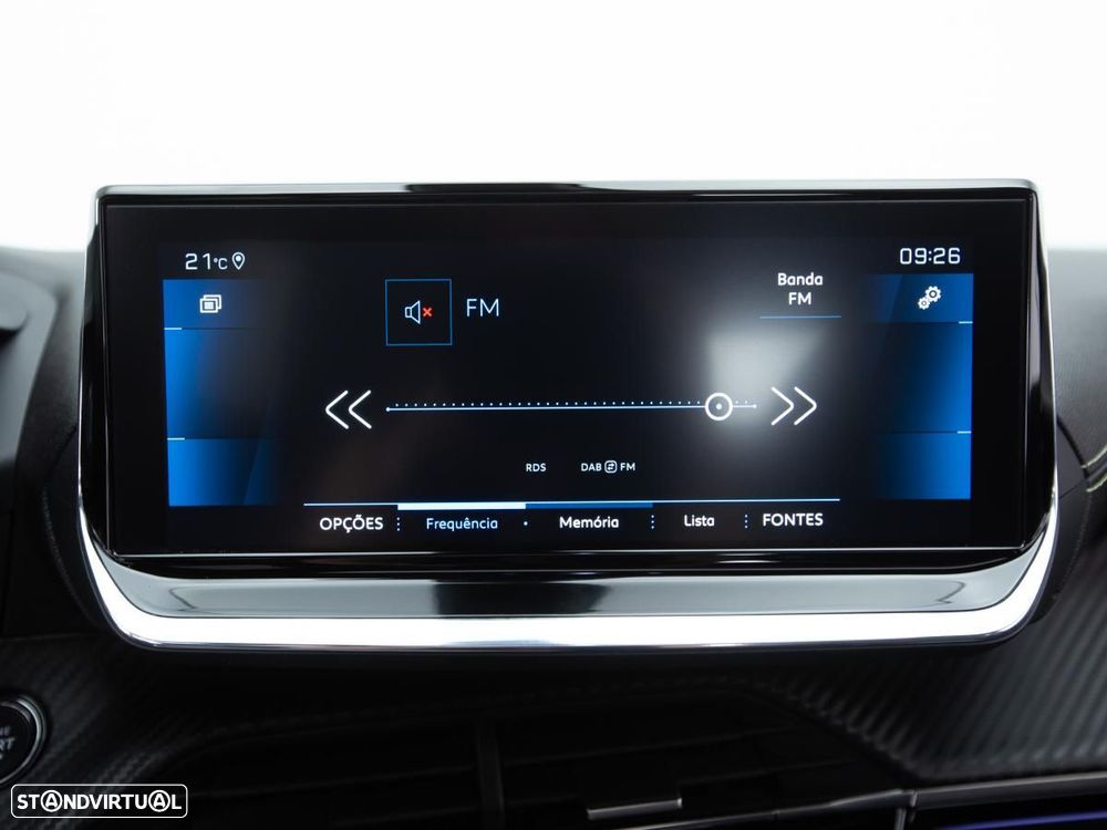 Peugeot 2008 1.5 BlueHDi GT Pack EAT8 - 26