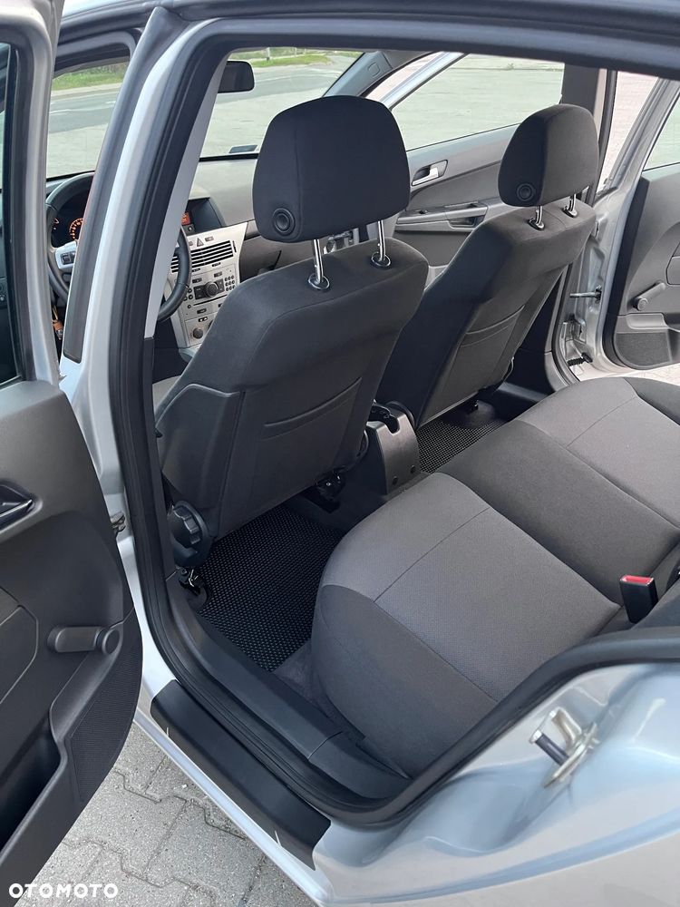 Opel Astra - 24