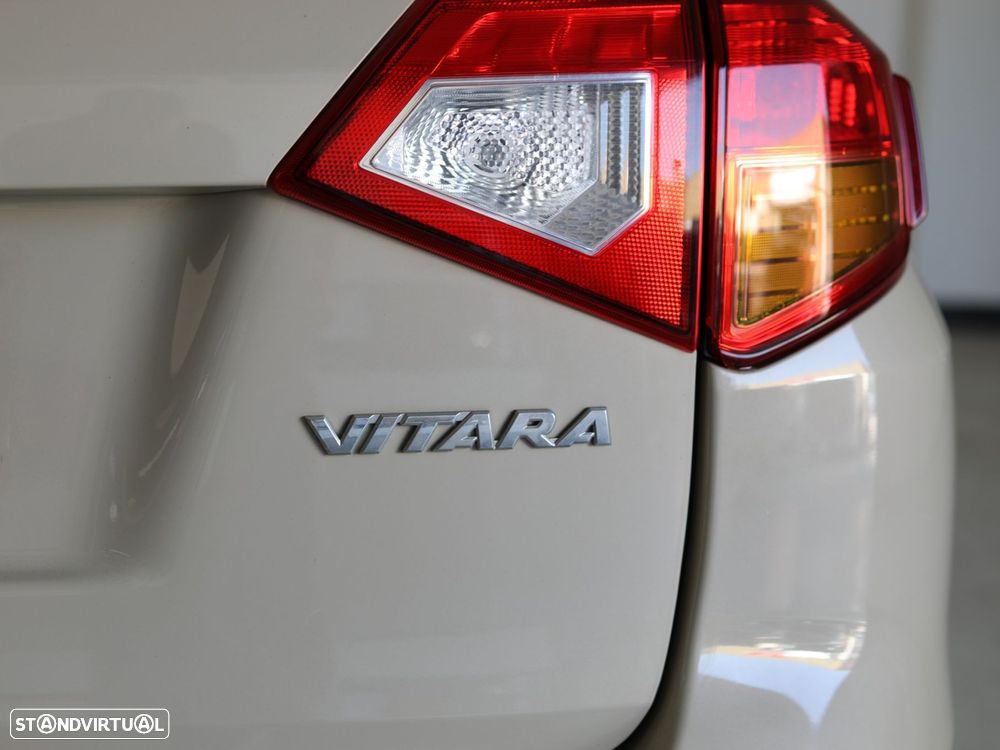 Suzuki Vitara 1.6 VVT GLE - 29