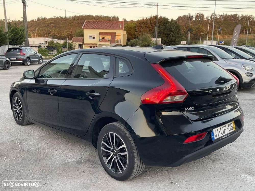 Volvo V40 2.0 D2 Momentum - 8