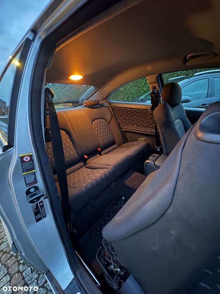 Mercedes-Benz Klasa C 200 Kompressor Sportcoupe - 16