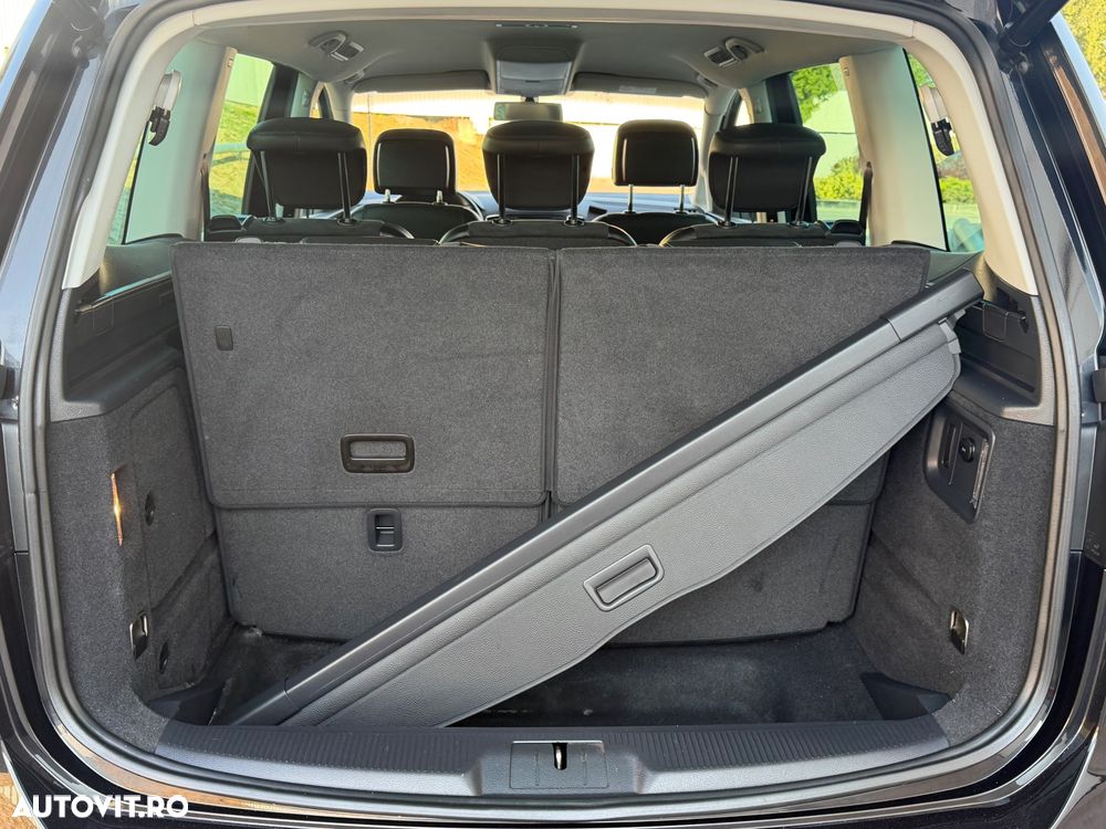 Volkswagen Sharan 2.0 TDI DSG BlueMotion Technology Highline - 9