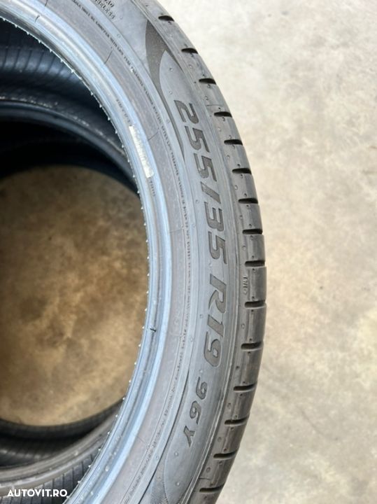 vand 2 anvelope 255/35/19 pirelli runflat de vara ca noi - 4