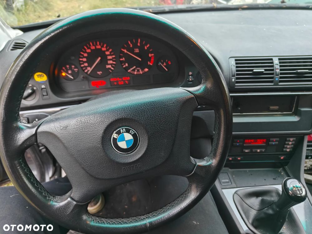 BMW 5 Series 2001 photo 5