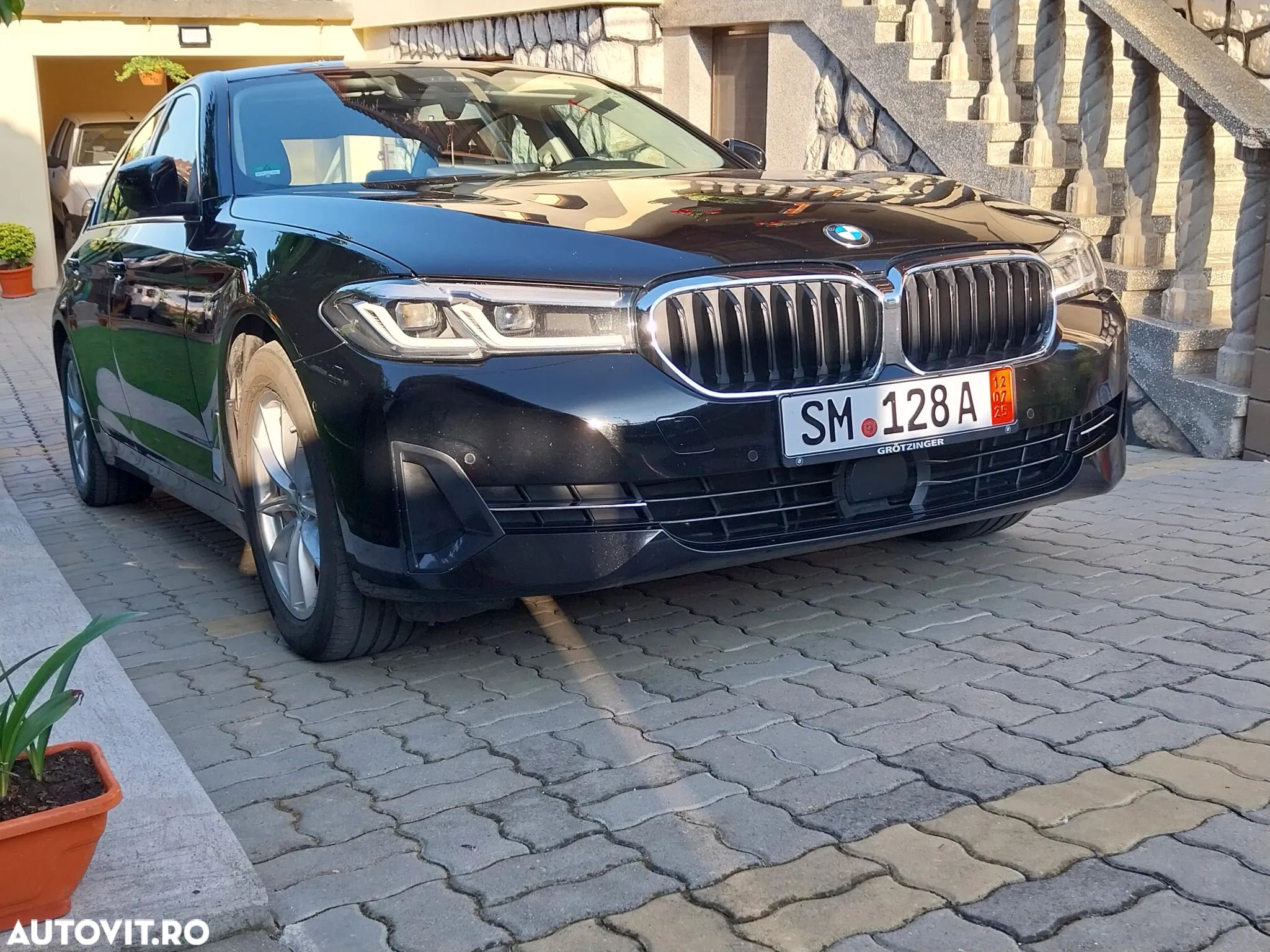 BMW Seria 5 530d AT MHEV - 1