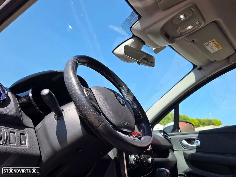 Renault Clio Sport Tourer - 9