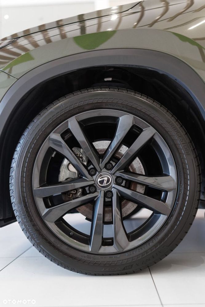 Lexus NX 350h Prestige AWD - 18