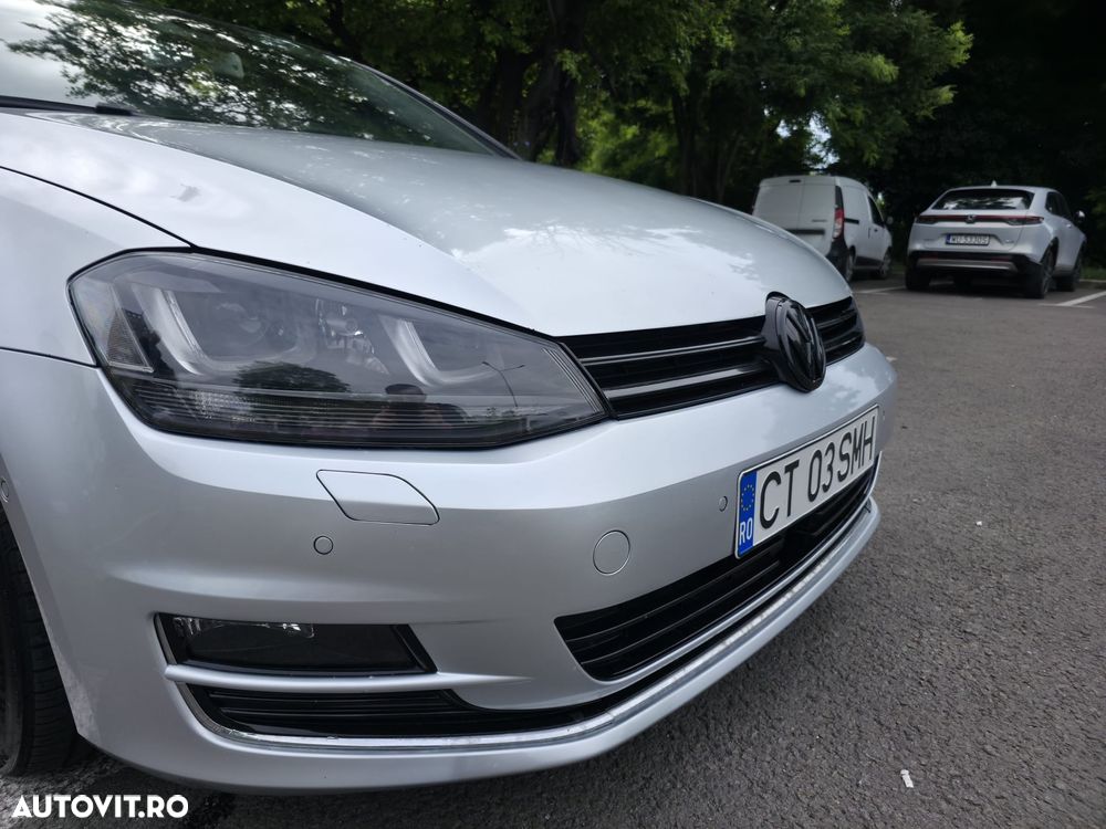 Volkswagen Golf - 9