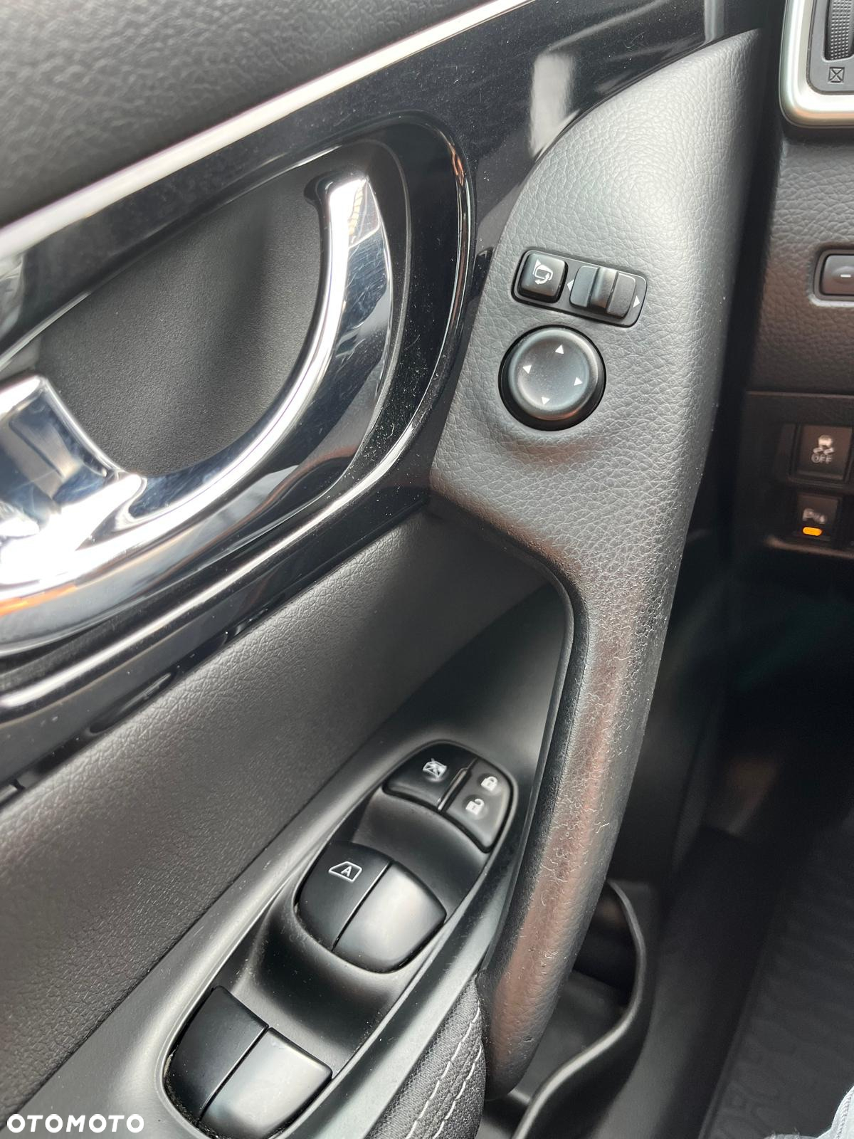 Nissan Qashqai 1.6 DIG-T N-Connecta - 14