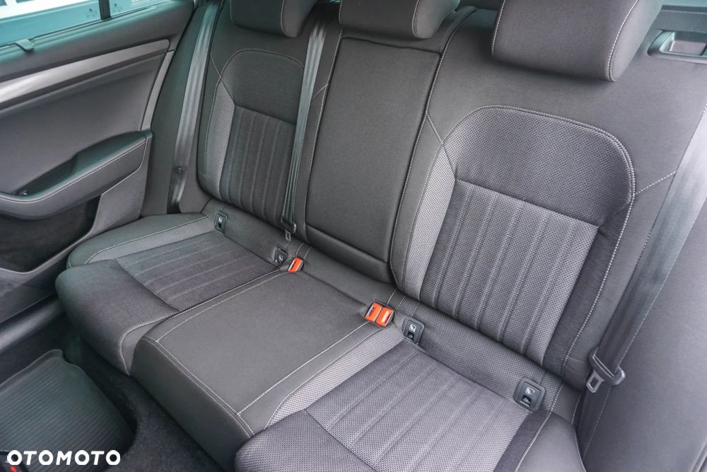 Skoda Superb 1.5 TSI ACT Style DSG - 30