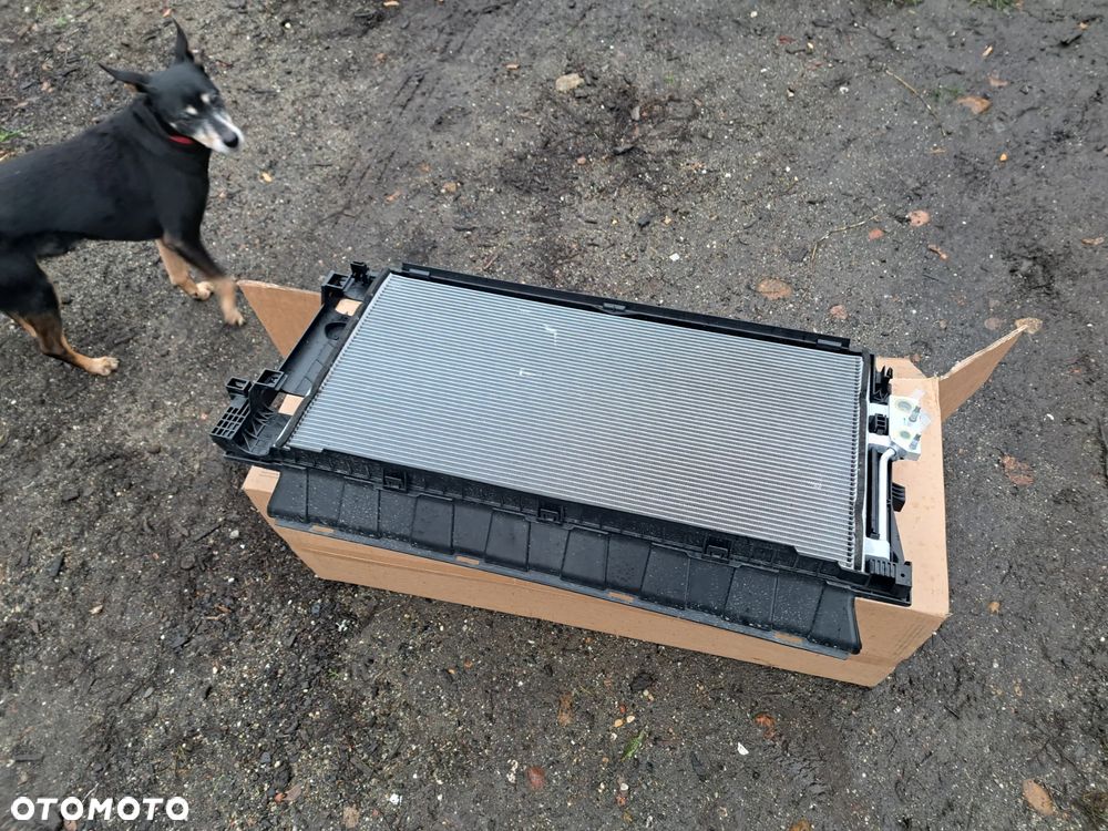 kierownica wlot powietrza Chłodnica klimatyzacji Polestar 2 II Volvo C40 31688838 32382003 31686551 Condenser Air conditioner Guide Volvo C40 Polestar 2 II - 10