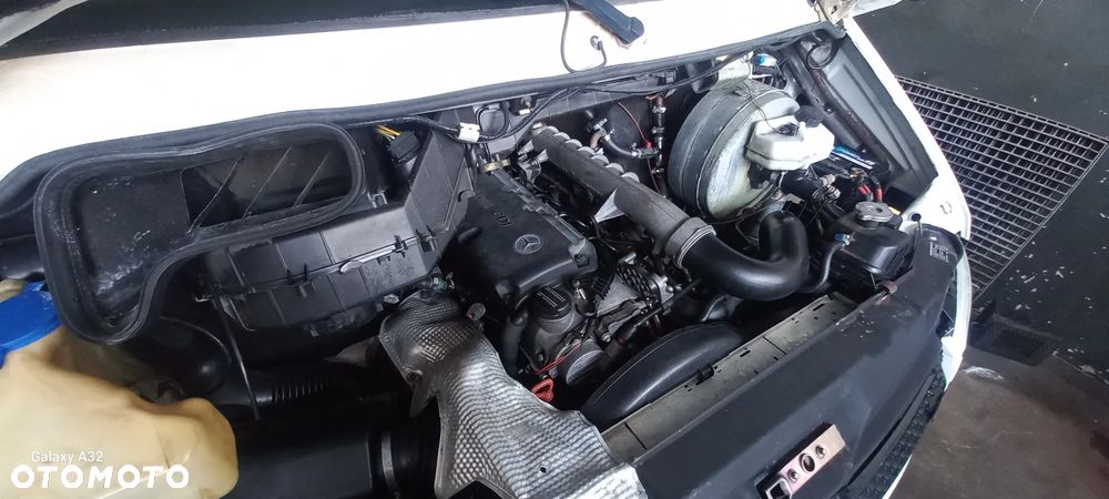 Mercedes-Benz Sprinter 616 - 21