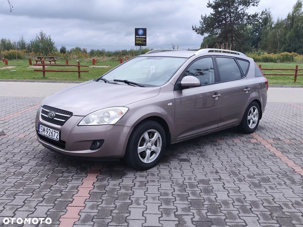 Kia Ceed - 7