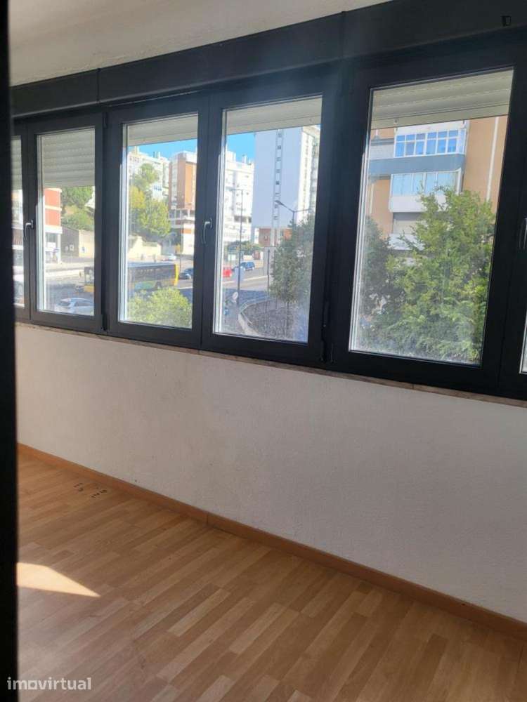Quarto - localizado em Lumiar Lisbon - Grande imagem: 4/9