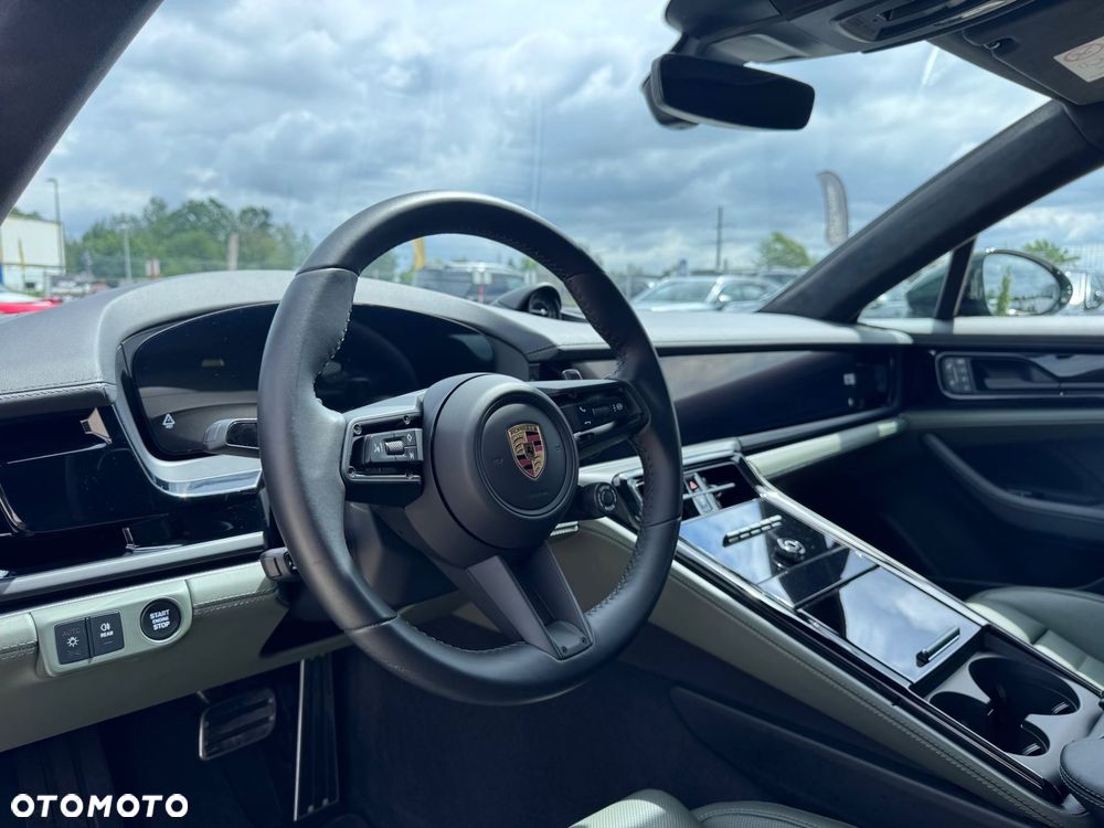 Porsche Panamera - 11