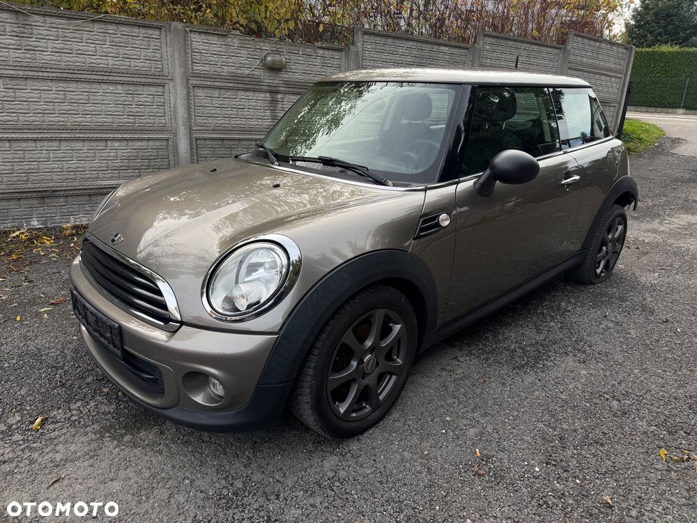 Mini One 2012 photo 2