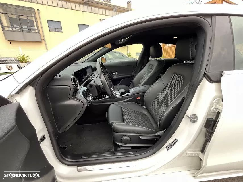 Mercedes-Benz CLA 250 e Style Plus - 30