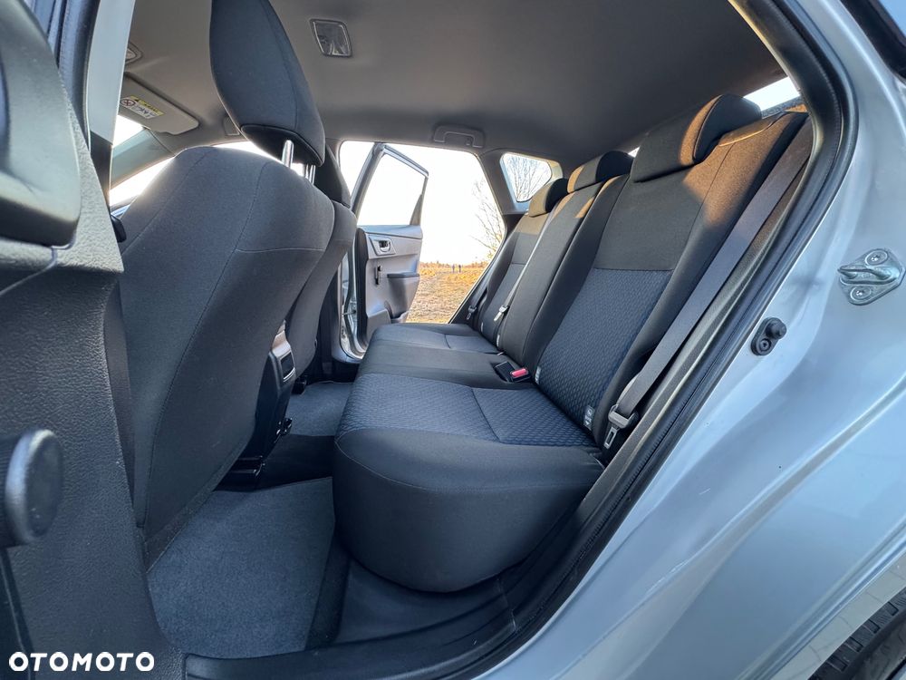 Toyota Auris 1.33 Dual-VVT-i Cool - 29