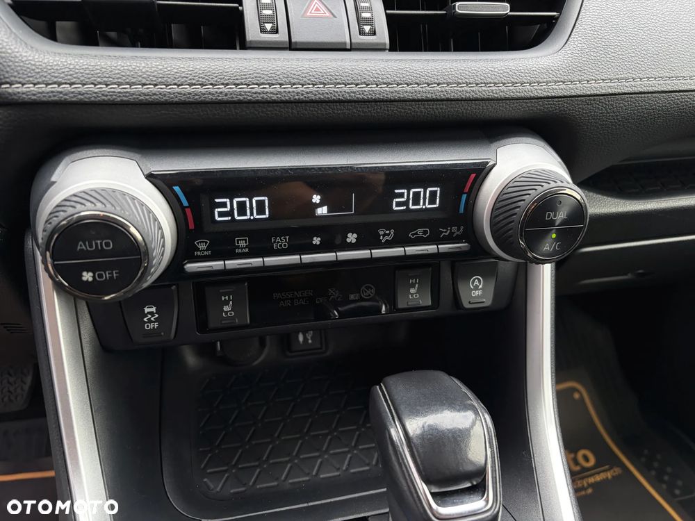 Toyota RAV4 - 29