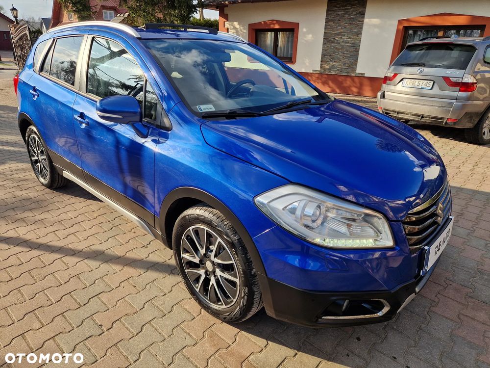 Suzuki SX4 1.6 Premium - 38