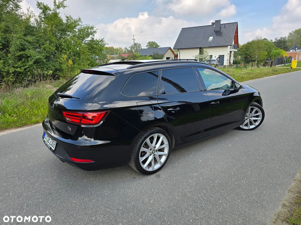 Seat Leon 2.0 TDI DPF DSG FR Black Matt Edition - 25