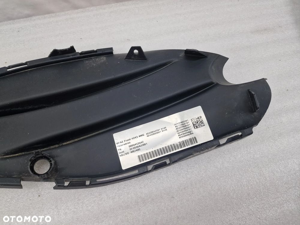 MERCEDES EQA / EQB AMG W243 / H243 PRAWA KRATKA BOCZNA ZDERZAKA PRZEDNIEGO PRZÓD , NR A2439052201 / A2438803601 , NR AUKCJI C/112 - 8