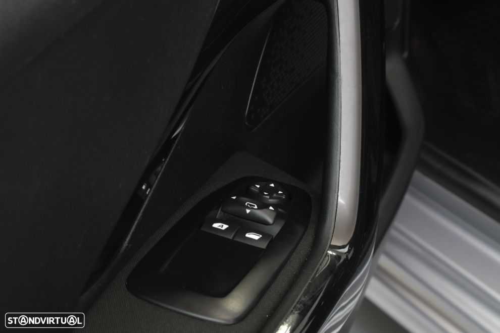 Peugeot 208 1.2 PureTech Active - 23