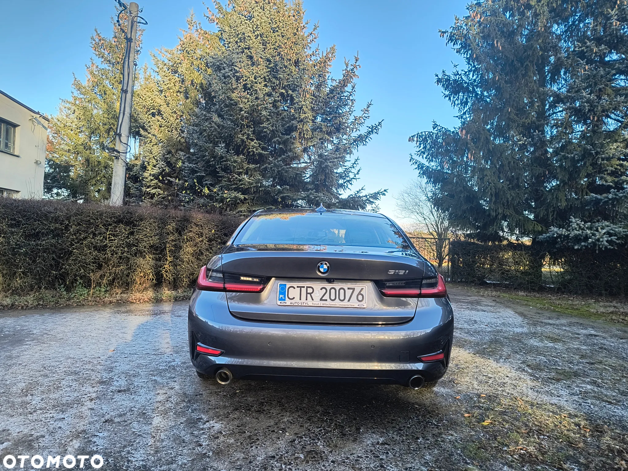 BMW Seria 3 318i Sport Line - 3