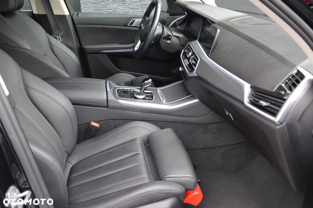 BMW X5 xDrive40i - 18