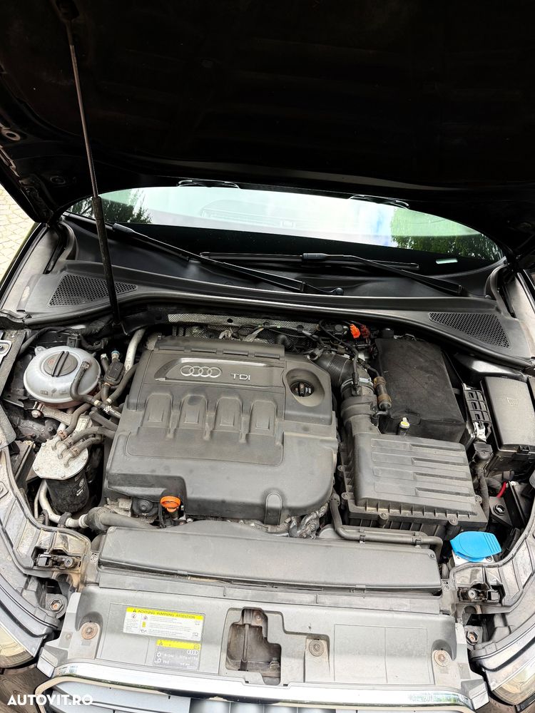 Audi A3 2.0 TDI S tronic Ambition - 9
