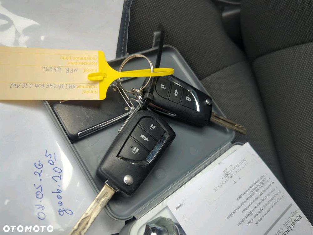 Toyota Corolla 1.5 Comfort - 16