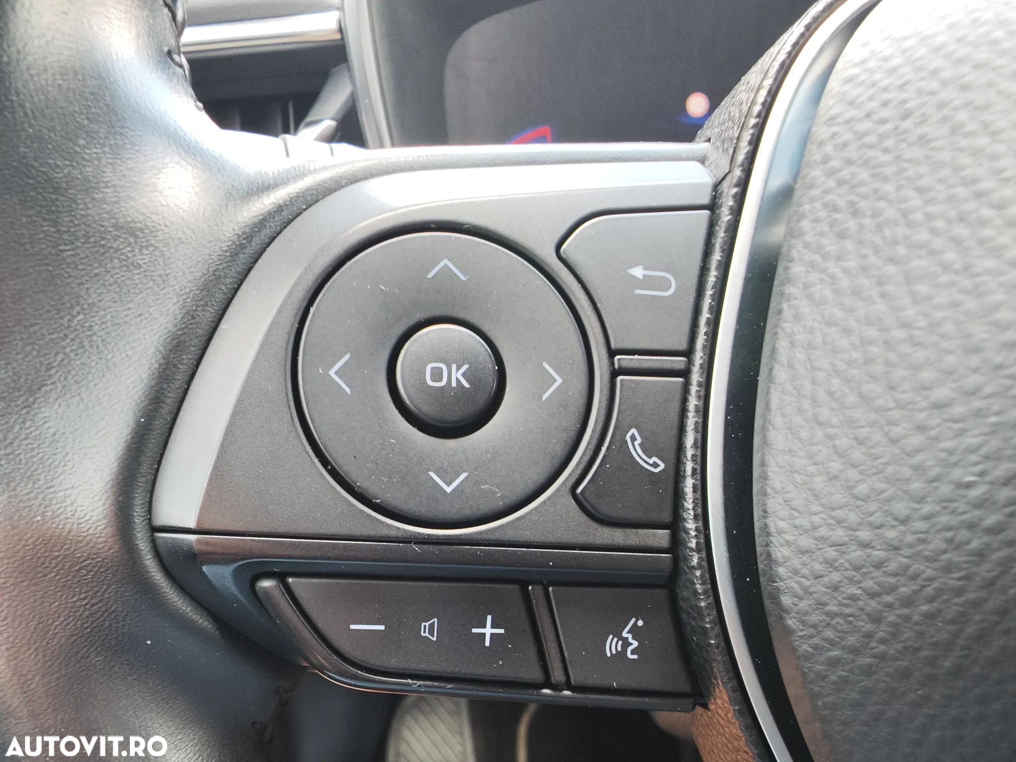 Toyota Corolla 1.8 HSD Dynamic - 24