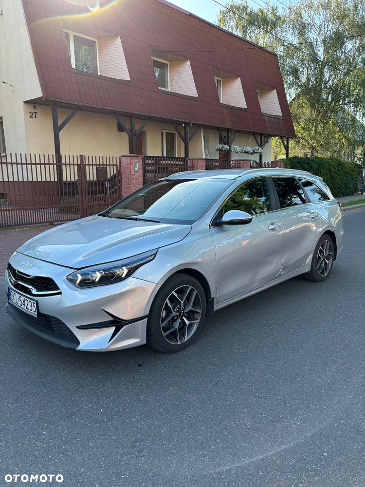 Kia Ceed 1.5 T-GDI Business Line Plus DCT - 1