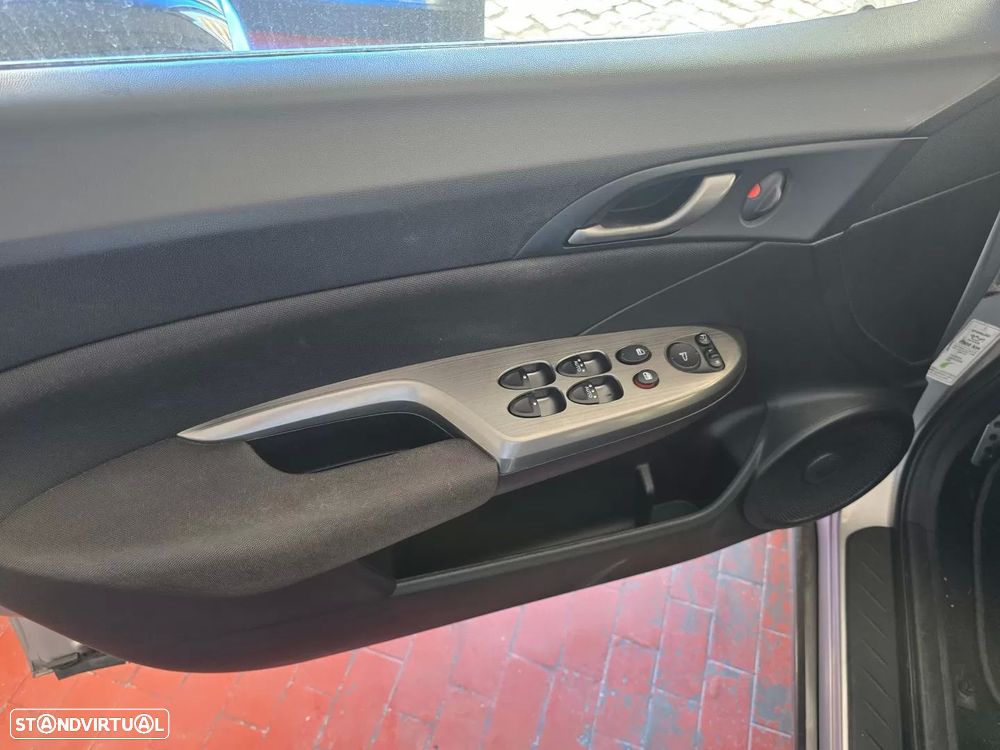 Honda Civic 1.4 i-VTEC Comfort - 9